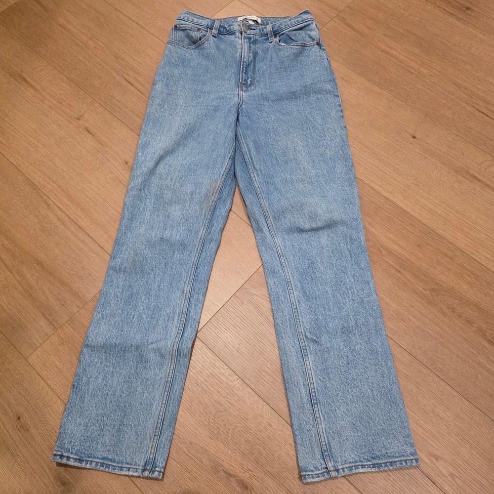Abercrombie & Fitch Curve Love 90s Straight Ultra High Rise Jeans 28 6R